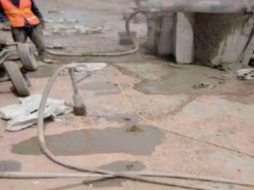 金昌水泥混凝土路面板底注浆技术 路面脱空注浆整治方案