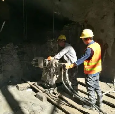 金昌水下抗分散灌浆料特点 水下不分散注浆料介绍